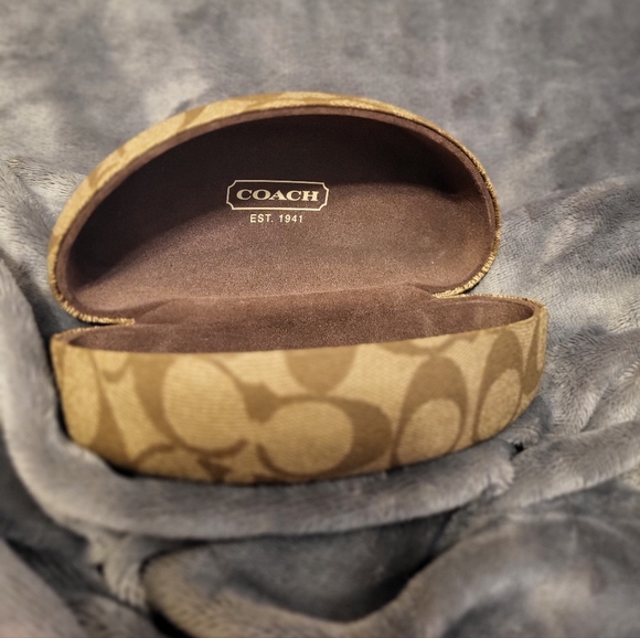 Coach Eyeglass/ Sunglass Case. - Picture 1 of 4